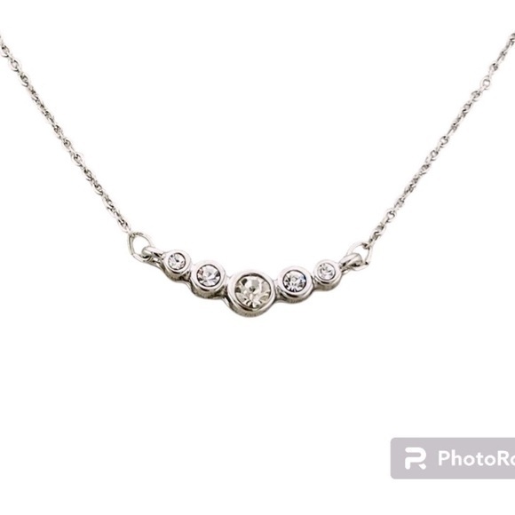 New 5 Stone Swarovski Crystal Necklace - Picture 1 of 4
